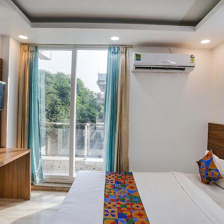 Fabhotel Unique Stay โนอิดา ภายนอก รูปภาพ